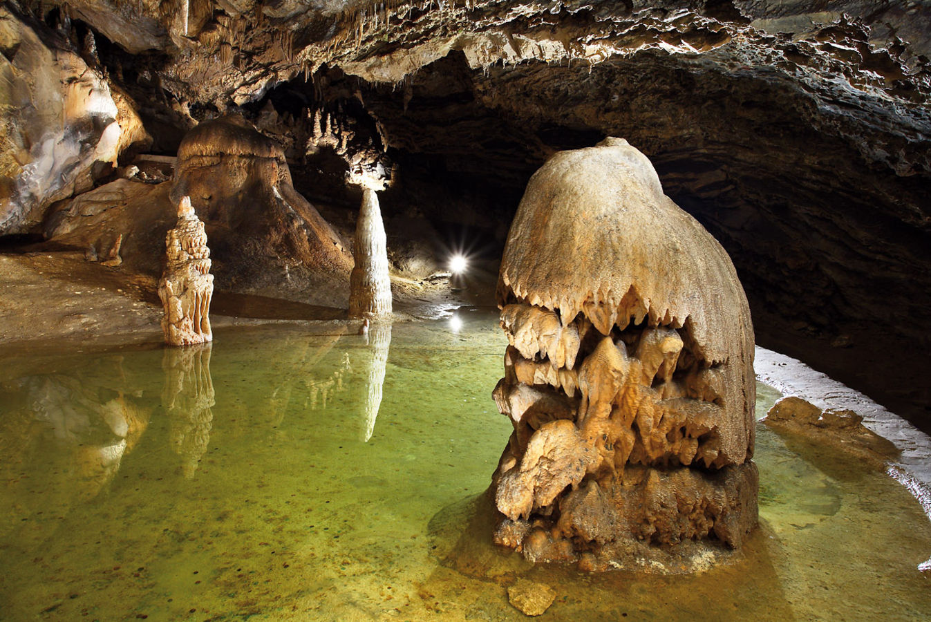 Jaskinia Beliańska - Slovakia.travel