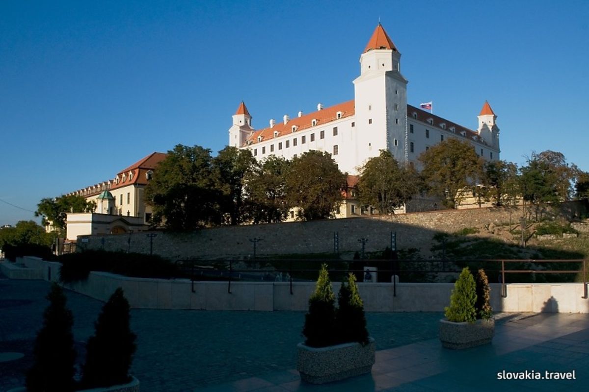 Bratislava Castle - Slovakia.travel