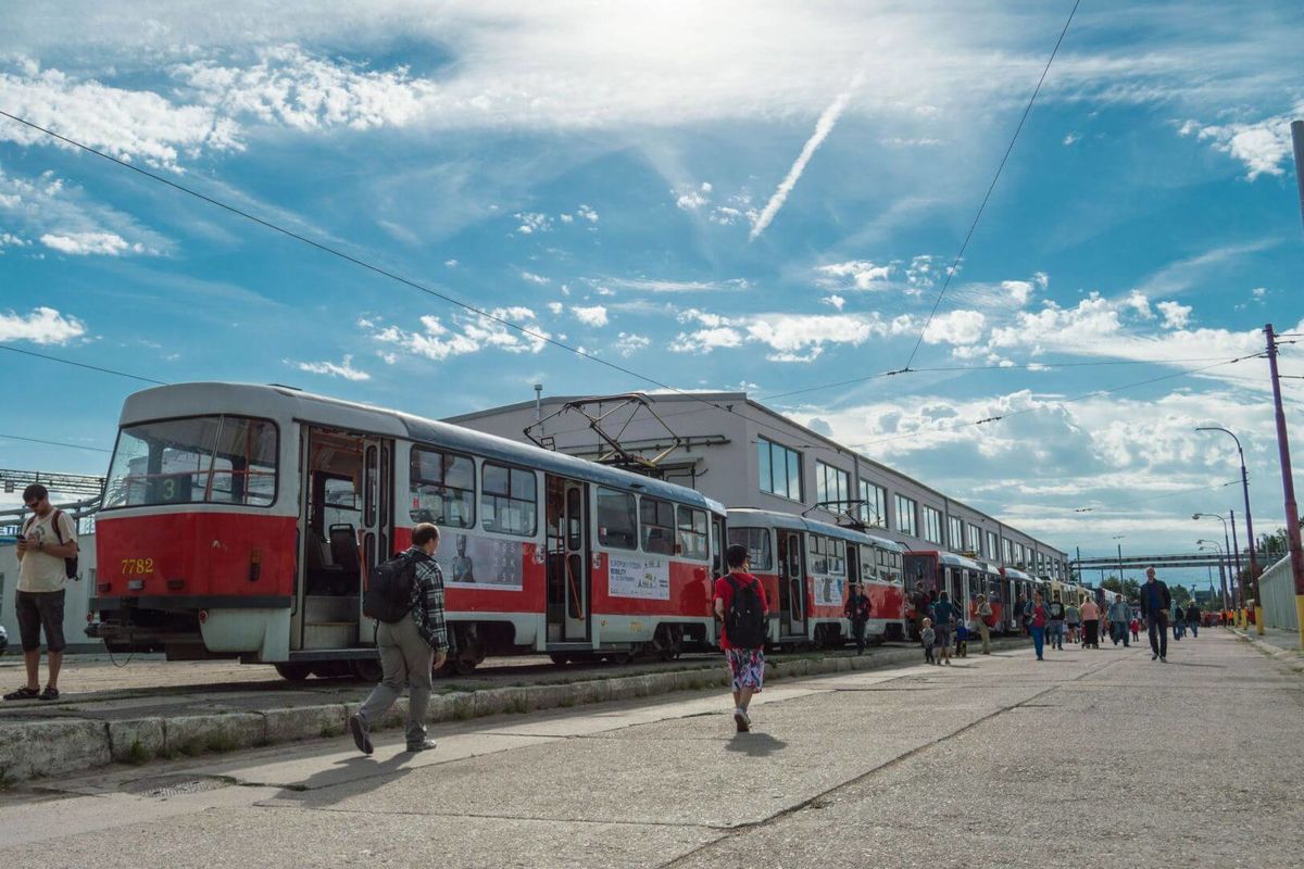 Deň Otvorených Dverí Dopravného Podniku Bratislava - Slovakia.travel