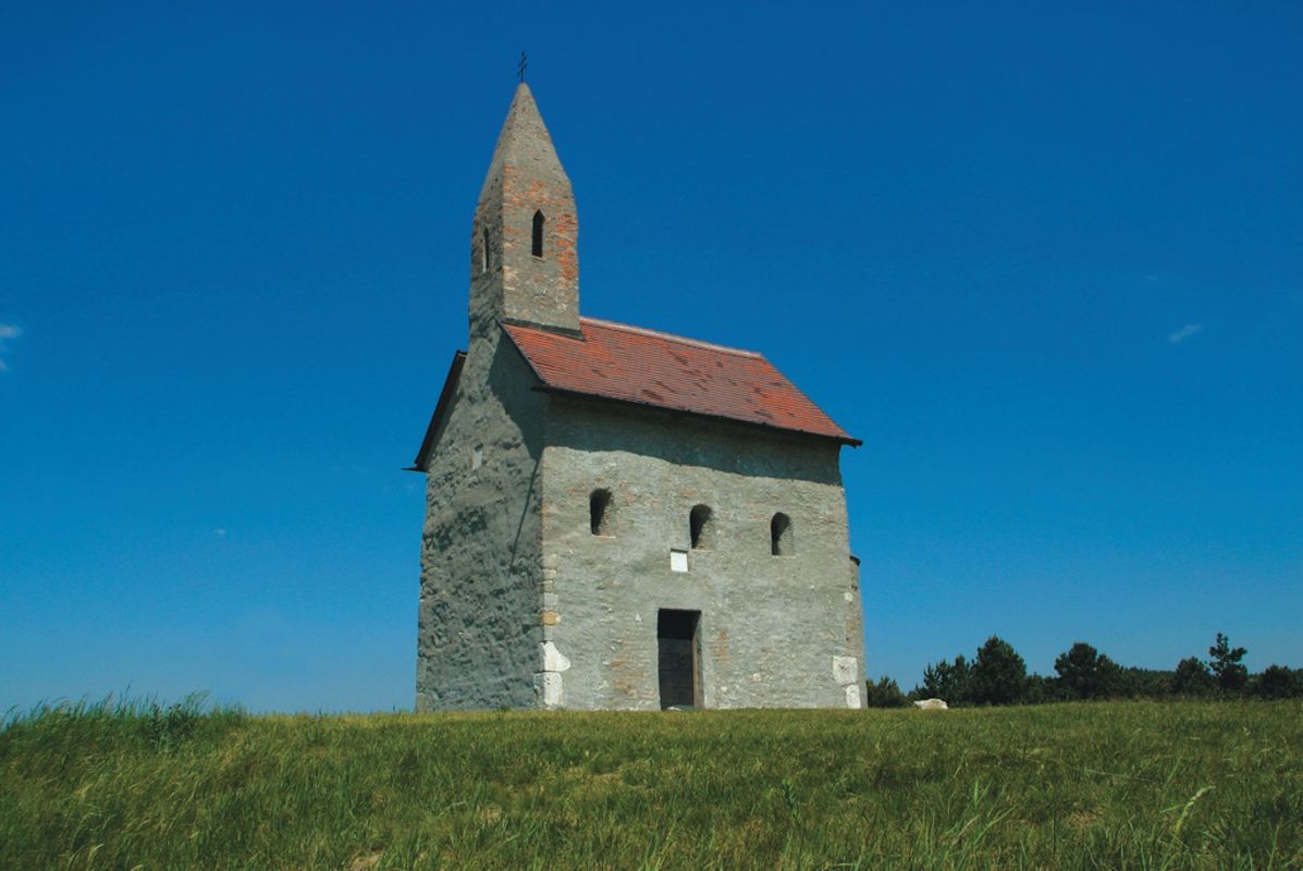 Kostol Sv Michala Nitra Dra ovce Slovakia travel